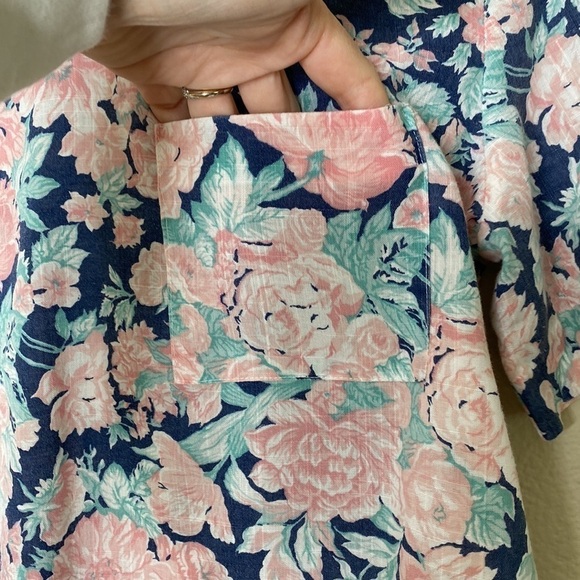 Haberdashery floral vintage blouse women’s small petite crop women’s vintage 12 - Picture 2 of 6